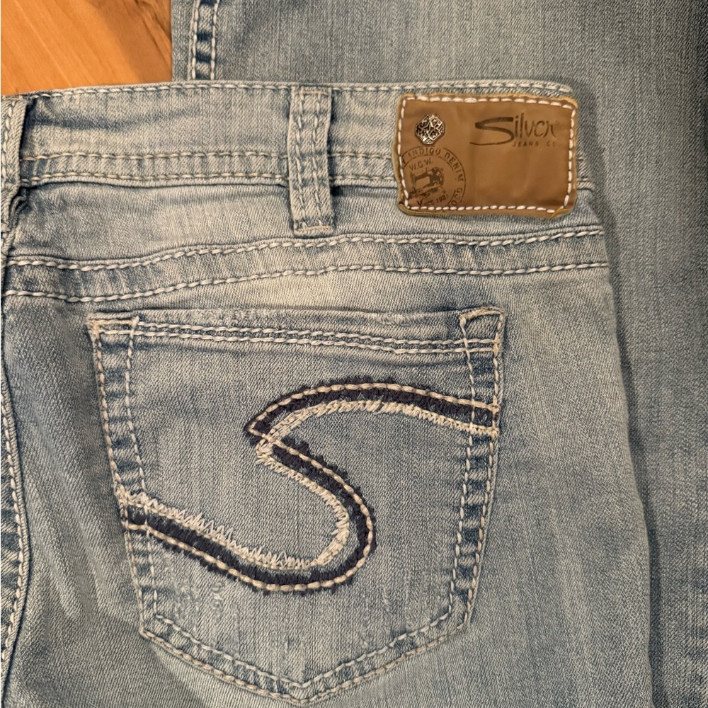 ✨ 👖 Silver Jeans Co. Light Wash Bootcut – W33 L33